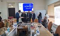 تجلیل رئیس مرکز بهداشت همدان از فعالان برنامه اچ آی وی/ ایدز